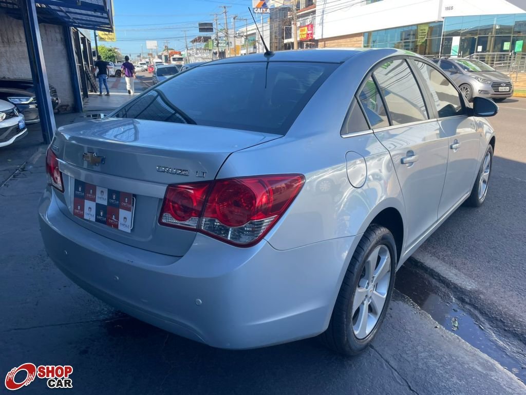 Cruze Sedan LT 1.8 16v