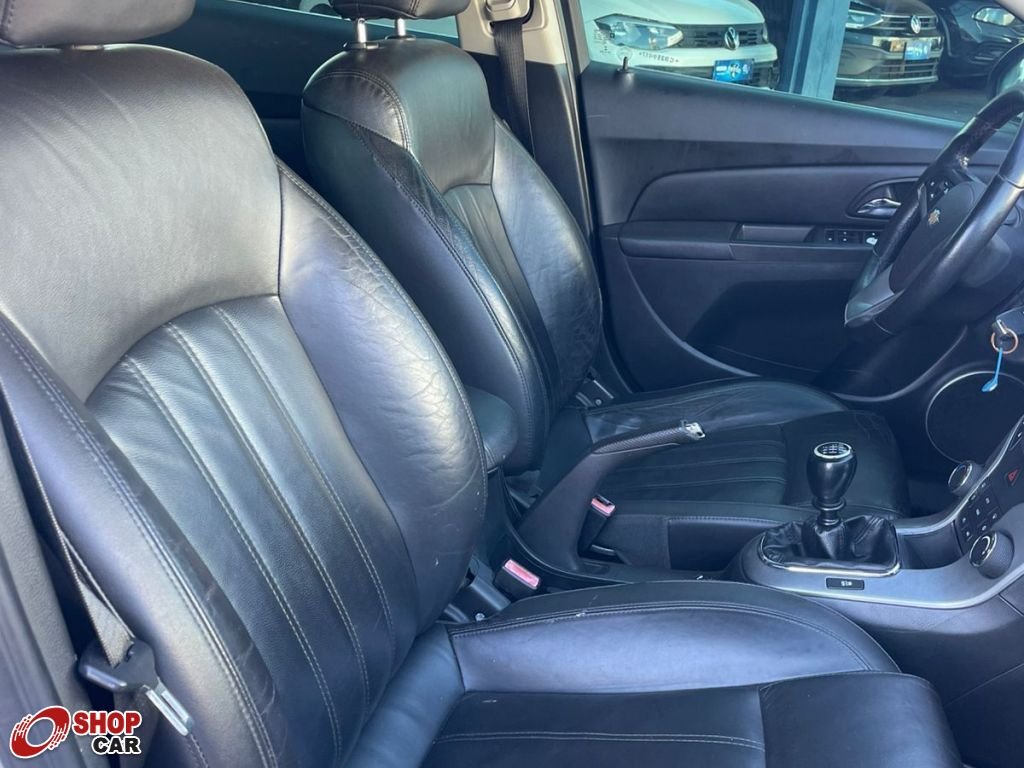 Cruze Sedan LT 1.8 16v